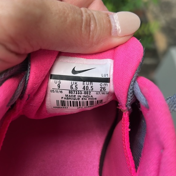 Nike training "in season 5" gray & pink sneakers Size 9 - Picture 8 of 9